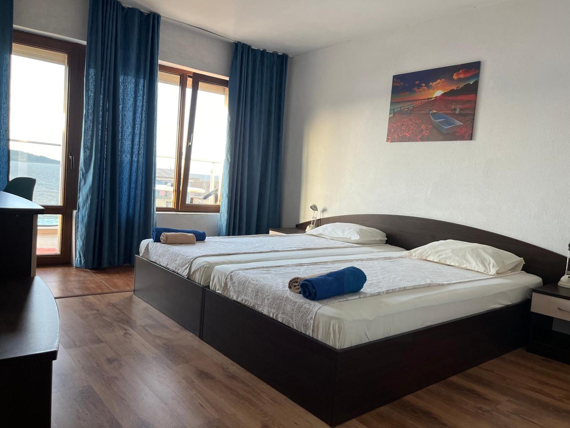 Paunovi Guest House Primorsko Dış mekan fotoğraf