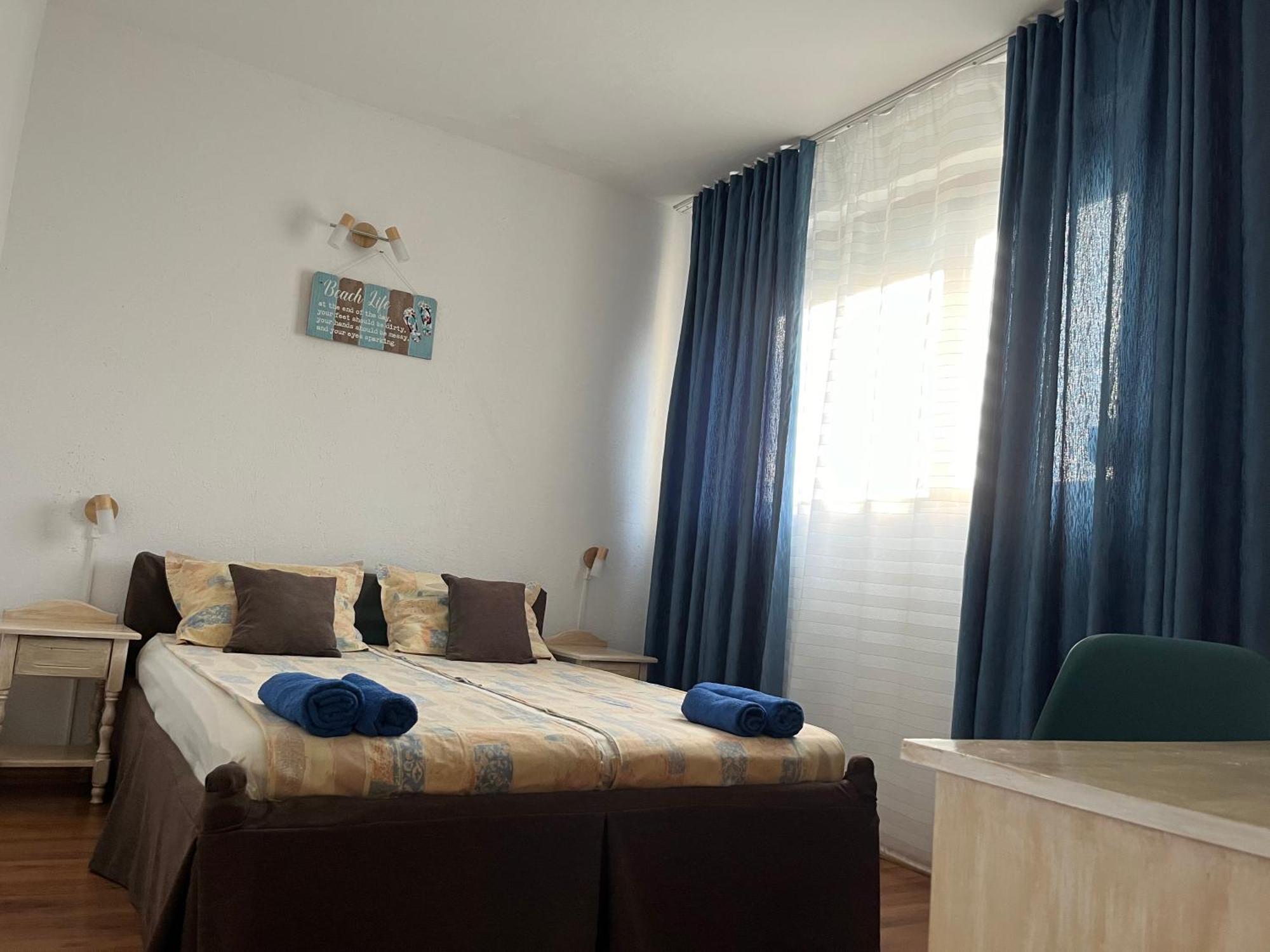 Paunovi Guest House Primorsko Dış mekan fotoğraf